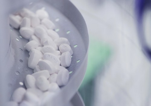 Exploring User Ratings and Expert Reviews of Prescription Diet Pills